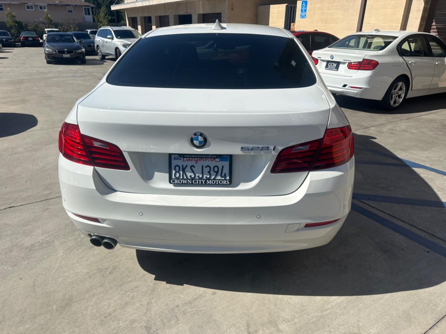 2016 White /Black BMW 5-Series Leather (WBA5A5C54GG) with an 4 Cylinder engine, Automatic transmission, located at 30 S. Berkeley Avenue, Pasadena, CA, 91107, (626) 248-7567, 34.145447, -118.109398 - Low Miles!! Monn-roof! Navigation! This 2016 BMW 5-Series 528i looks and drives well. It comes equipped with power seats, a moon roof, power seats, navigation, and much more. Contact us today. Looking for a stylish and reliable ride? Look no further than our impressive selection of used vehicles, - Photo#3